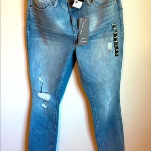 Torrid 16R Bombshell Skinny Jeans